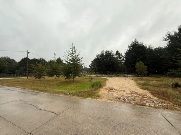 13 County Road 3410, Cleveland, TX 77327