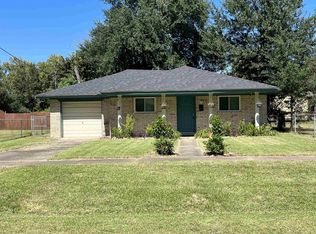 104 Cherry Hill Ave, Orange, TX 77632