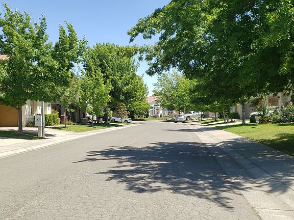 5th image of 1730 Montara Ave