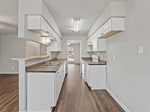 5th image of 9815 Kerry Glen Ln