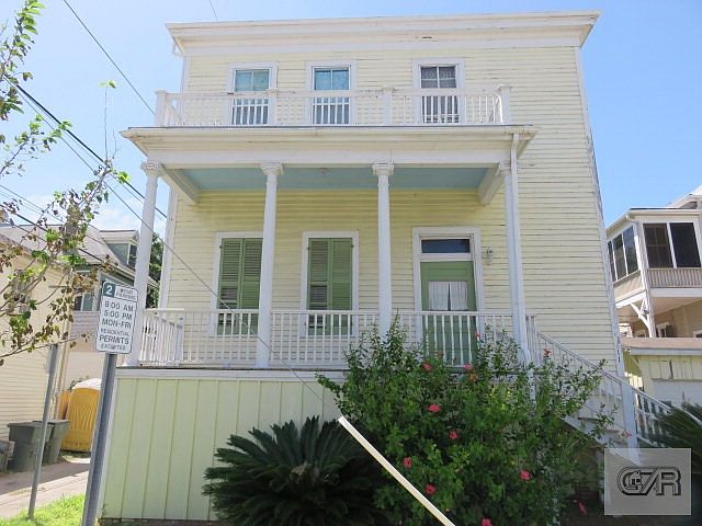 1st image of 811 12th St