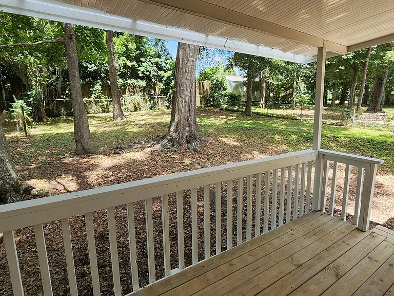 2479 Dundee Dr — Photo 24