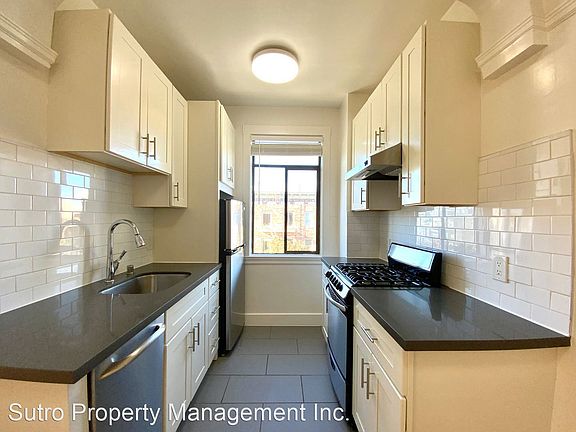 5th image of 3210 Gough St APT 302