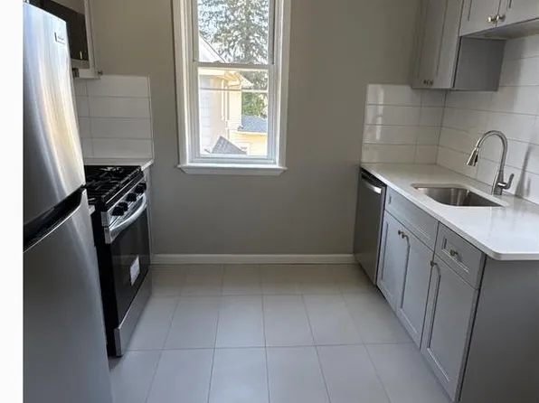 109 Union Ave APT B, Stratford, NJ 08084