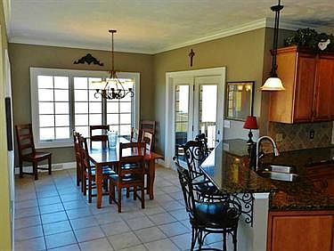 4th image of 12586 Carmichael Cir