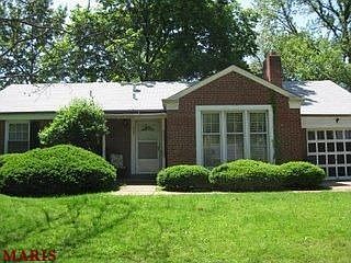 5th image of 827 Berick Dr