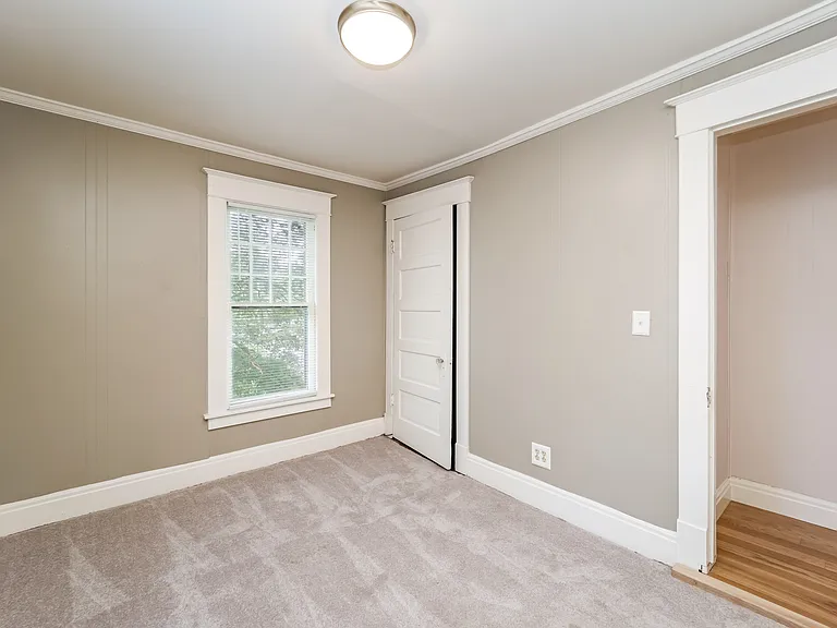 205 W Main St — Photo 26