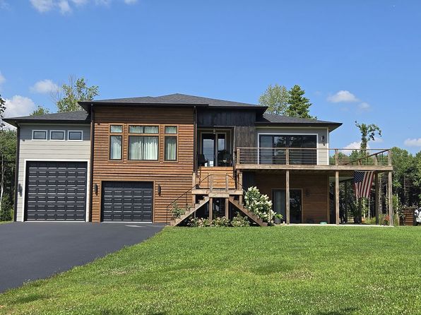 133 Lakeshore Dr