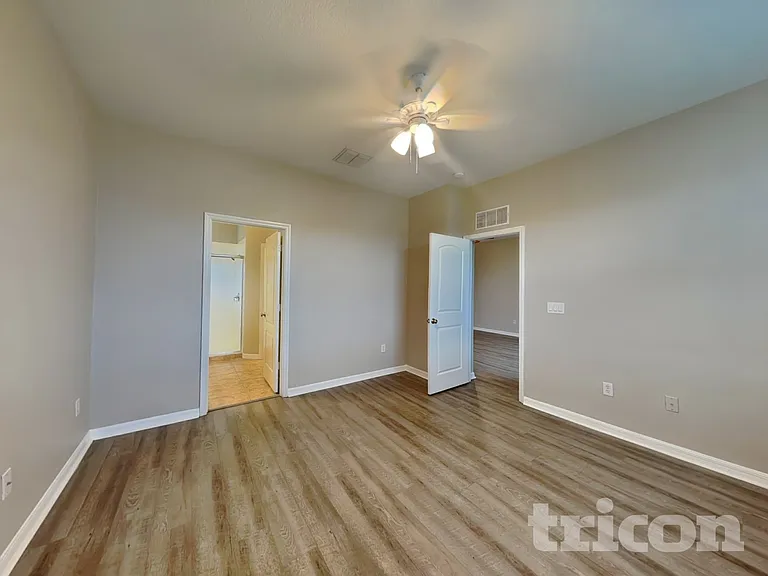221 Fern Gulley Dr — Photo 7
