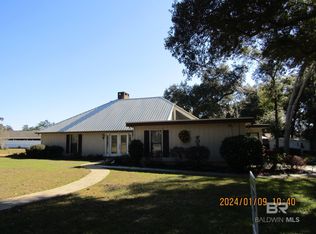 2148 Club House Dr, Lillian, AL 36549