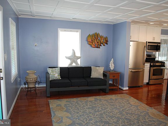 3rd image of 1103 Bancroft Ave