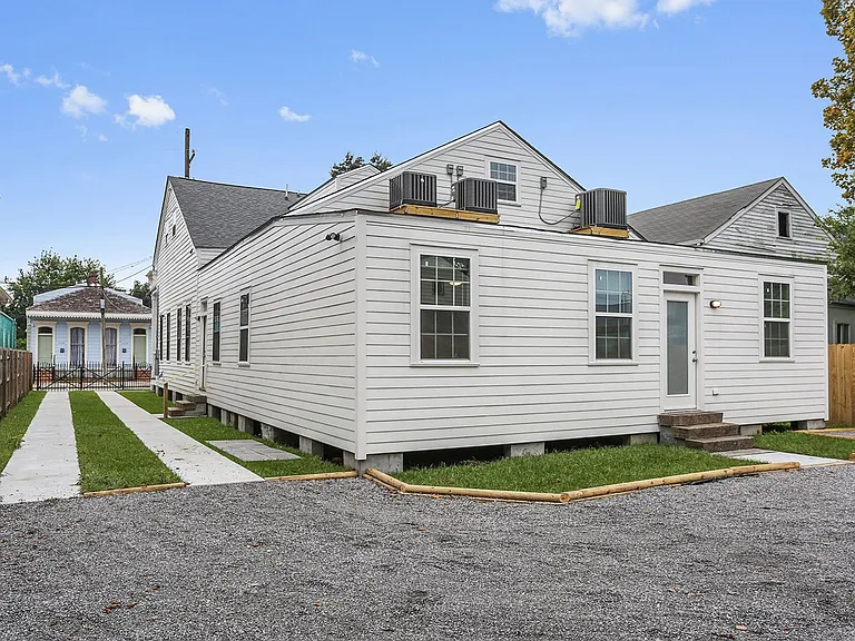 2123 S Liberty St — Photo 40