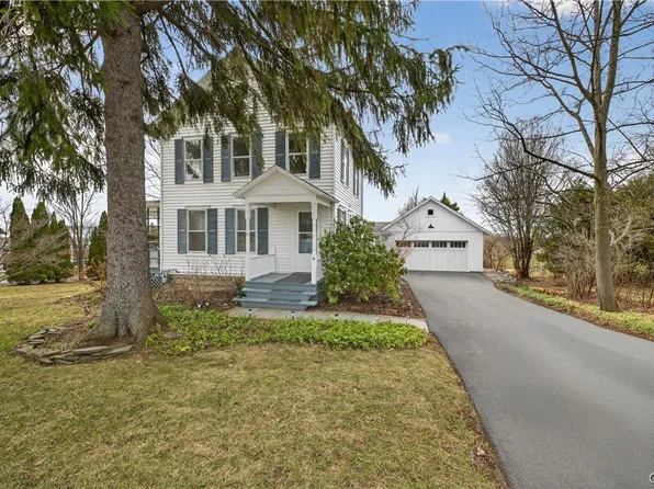 37 East St, Skaneateles, NY 13152