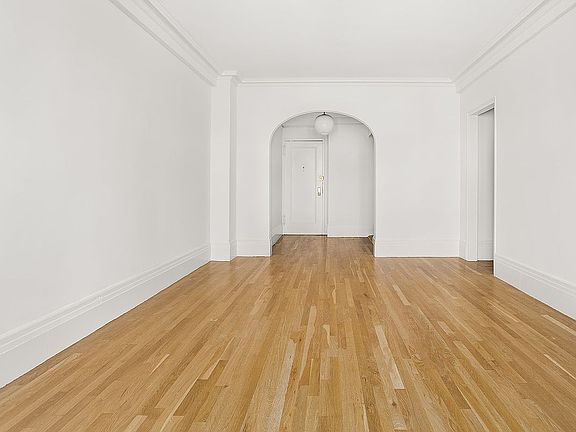 4th image of 221 W 82nd St APT 15A