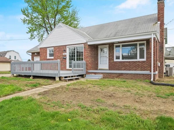 822 Summit Ave, Monaca, PA 15061