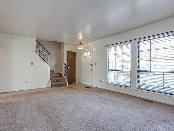 3rd image of 4110 Brentwood Ln