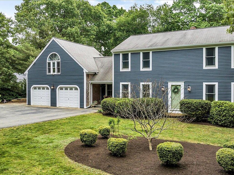 1st image of 20 Checkerberry Ln