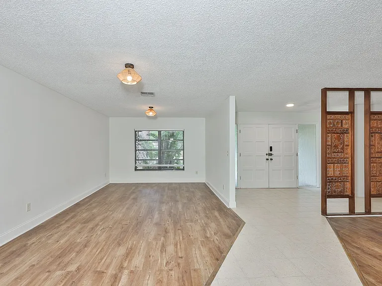 2823 Heron Pl — Photo 8