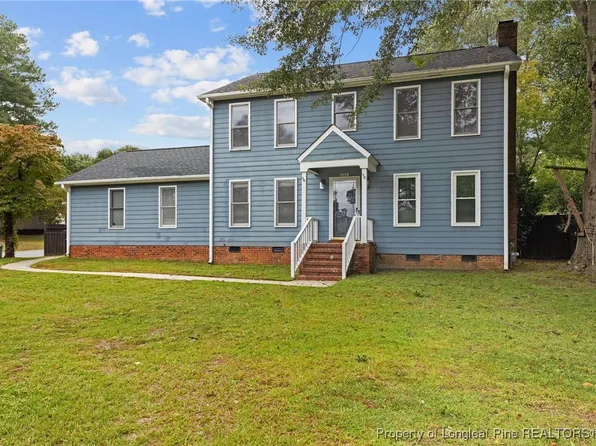 2098 Lothbury Dr, Fayetteville, NC 28304