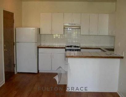 5th image of 4241 N Kenmore Ave Unit 105L