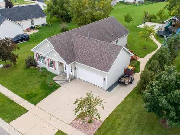 712 South Balsam DRIVE, Elkhorn, WI 53121
