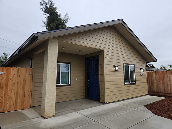 Entryway with covered porch.