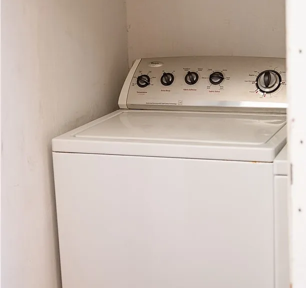 744 Center Pl #B — Photo 16