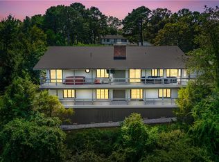 8021 Old White River Rd, Rogers, AR 72756