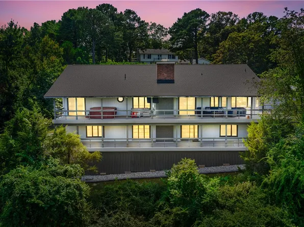 8021 Old White River Rd, Rogers, AR 72756