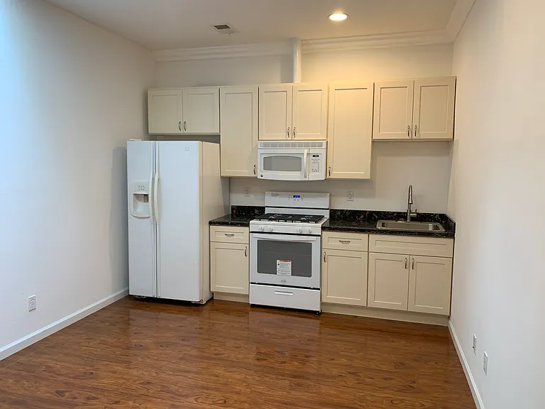 37730 Mosswood Dr — Photo 7