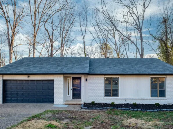 1312 Kings Mountain Dr, Little Rock, AR 72211