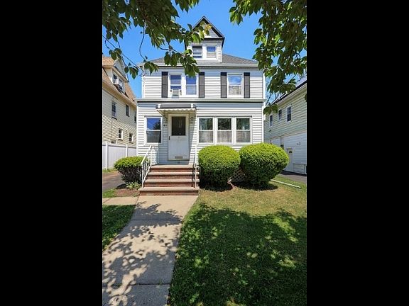 2nd image of 61 W Clay Ave
