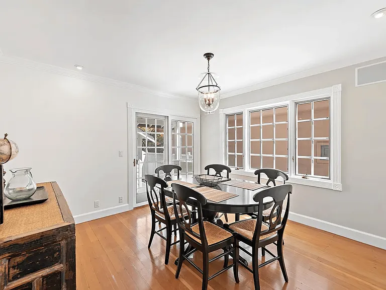 129 McAulay Pl — Photo 15