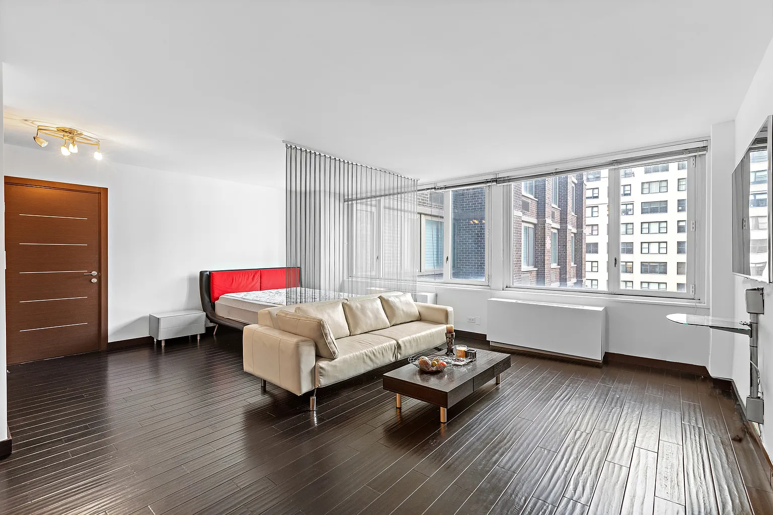 322 W 57th St APT 19L photo 1
