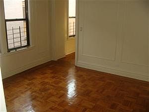 4th image of 1128 Grant Ave APT 3A