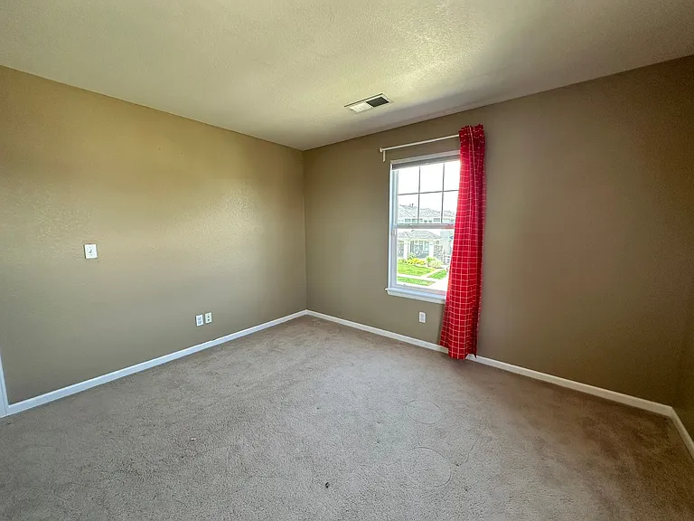12183 Coral Burst Ln — Photo 34