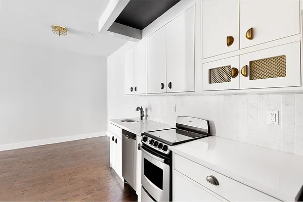 Rented by Compass | media 13