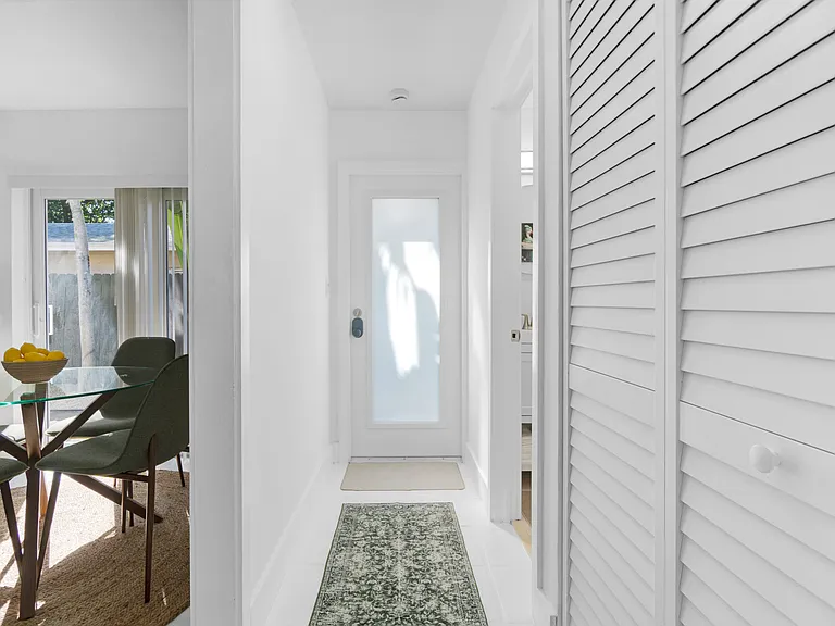 1428 NE 2nd Ave #1 — Photo 10