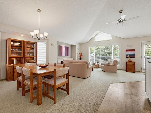 2nd image of 600 Regency Dr #15