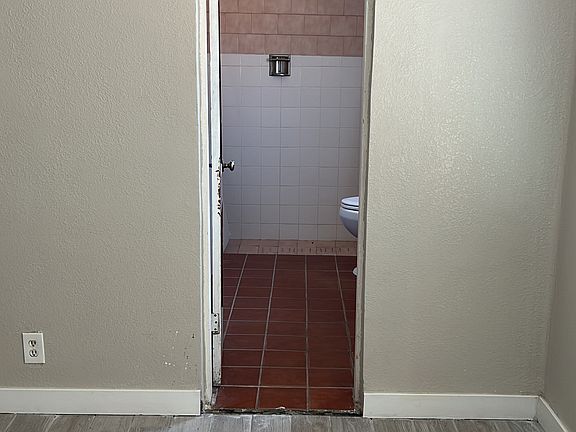 5th image of 7600 Adobe Dr #2