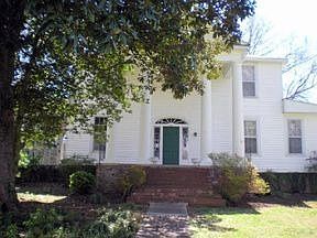 3rd image of 206 Indiana Ave