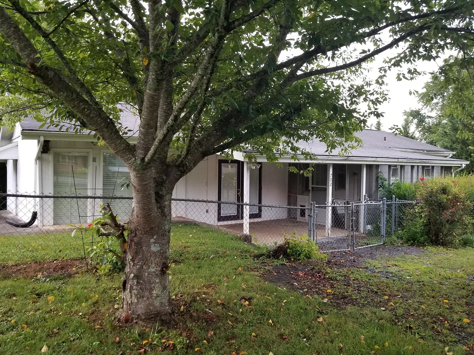Hilltop Drive, Johnson City — Photo 3