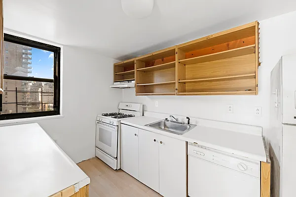 Sold by Compass | media 16