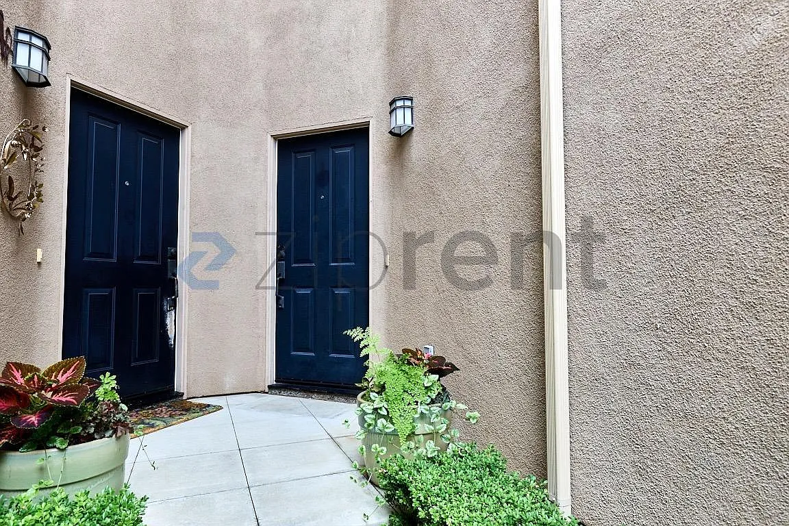 2 bed, 2.5 bath, 1457 sqft, $4,200 — Photo 4