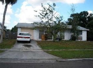 7910 Woodvine Cir, Tampa, FL 33615