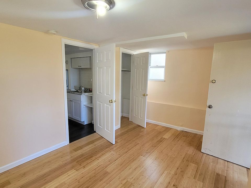 1st image of 52 Mansion Ave