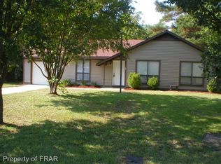 5528 Heather St, Hope Mills, NC 28348
