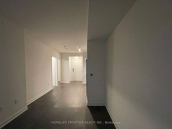 3rd image of 121 Lower Sherbourne St #1247