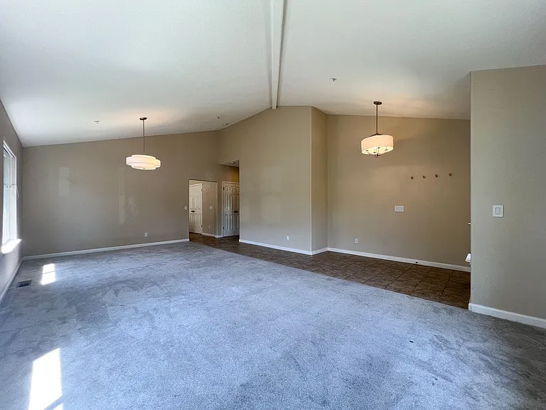 53 Wine Press Way — Photo 5