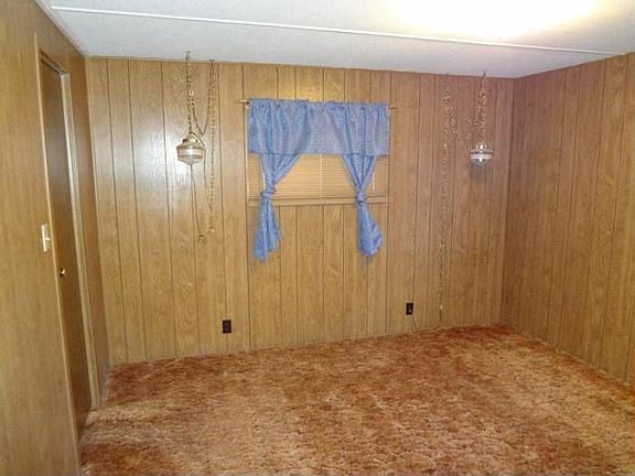 Master, walk-in closet